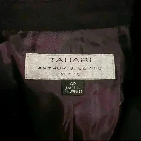 Tahari by Arthur S. Levine Blazer Size 4P Black Zip Up, EUC Classic - Picture 4 of 4